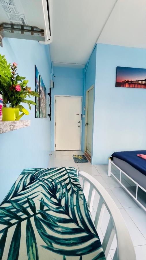 4J Lodge Банкок Екстериор снимка