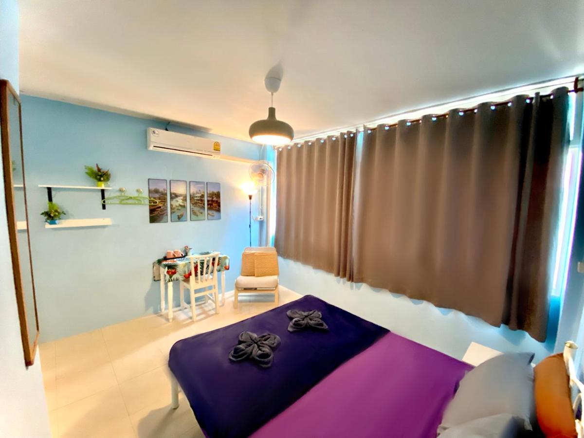 4J Lodge Банкок Екстериор снимка