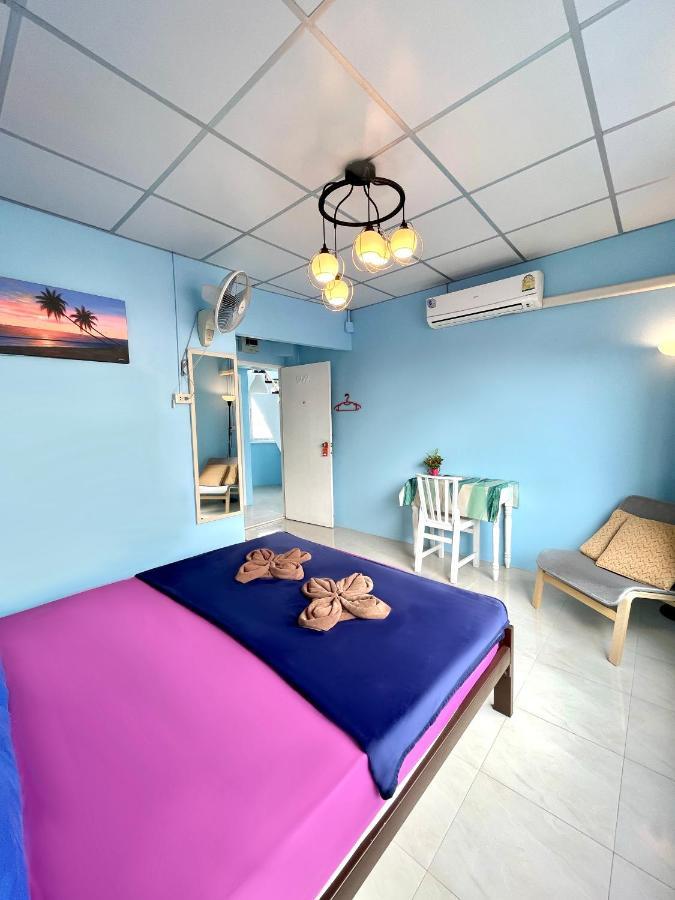 4J Lodge Банкок Екстериор снимка