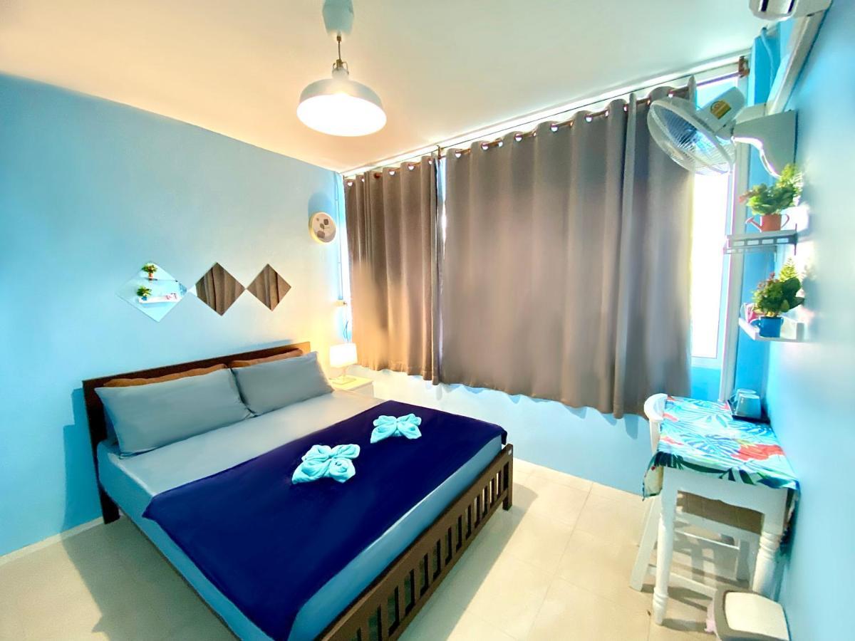 4J Lodge Банкок Екстериор снимка