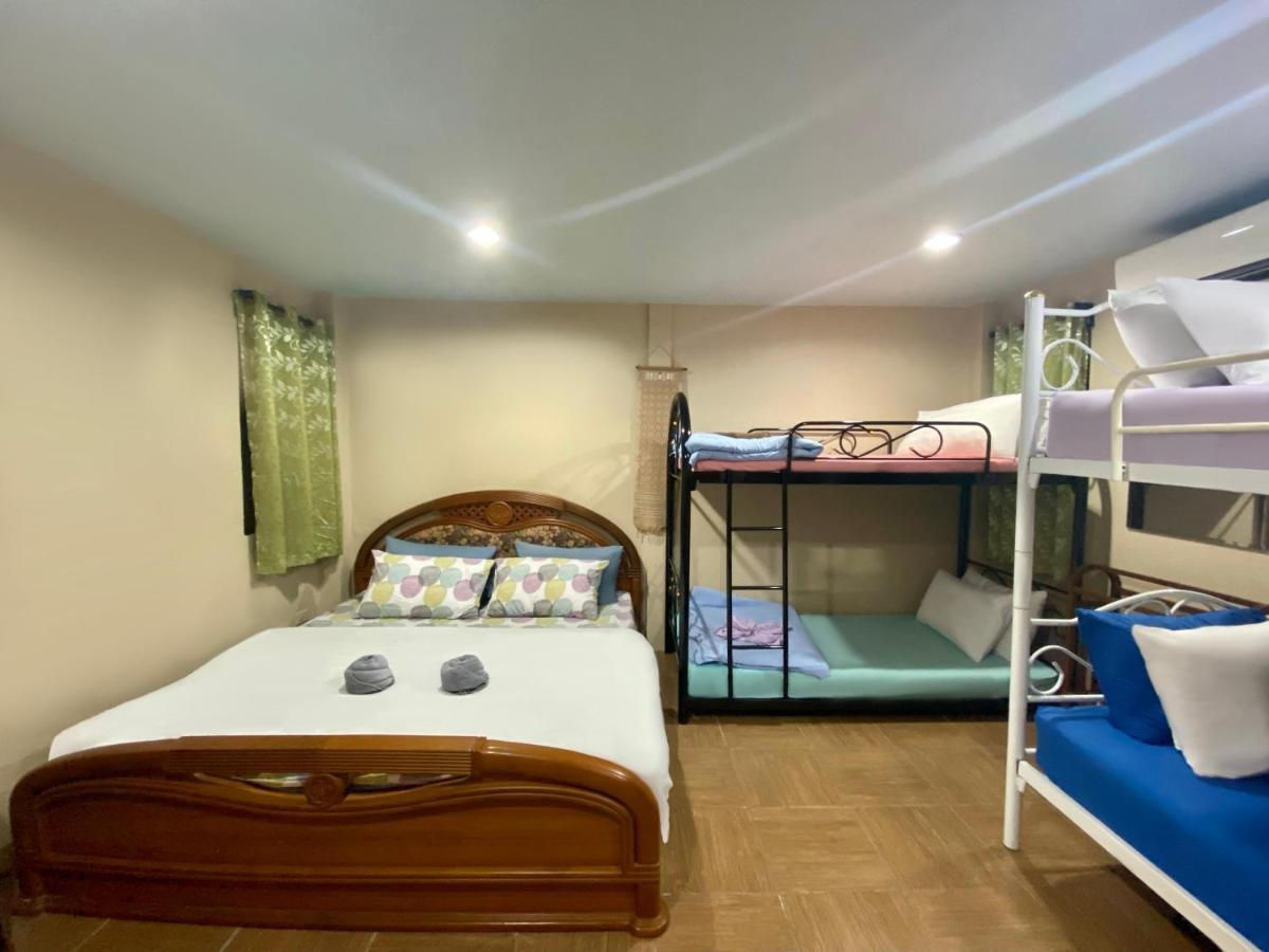 4J Lodge Банкок Екстериор снимка