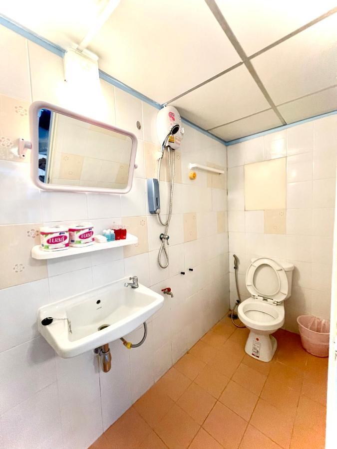 4J Lodge Банкок Екстериор снимка