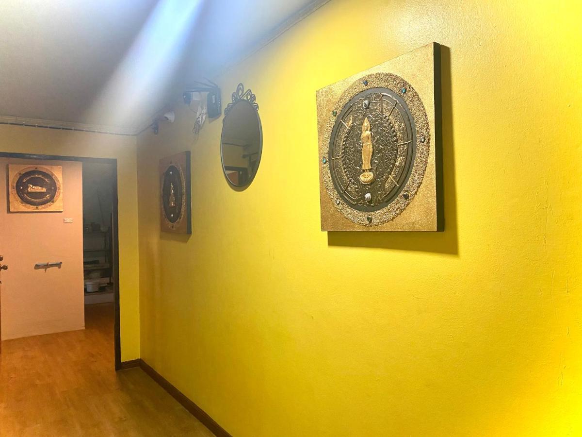 4J Lodge Банкок Екстериор снимка