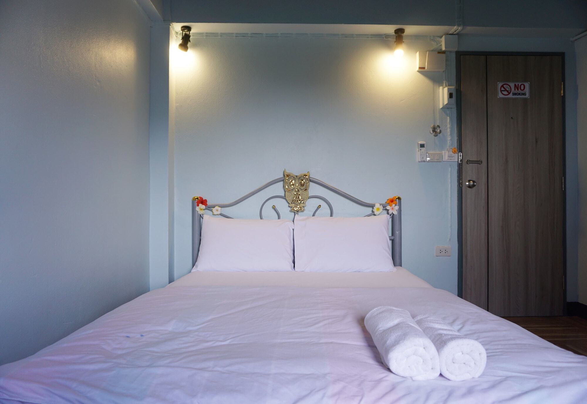 4J Lodge Банкок Екстериор снимка